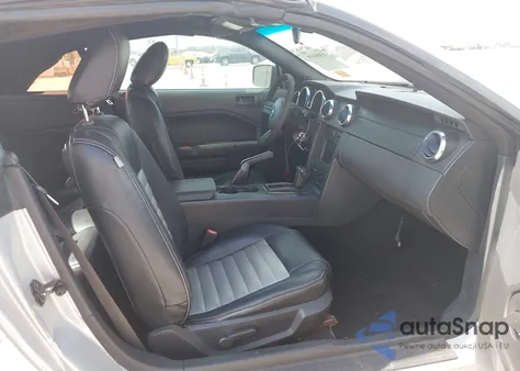 2007 Ford Mustang V6 Deluxe/V6 Premium z USA, uszkodzony, nr VIN 1ZVFT84N875280668